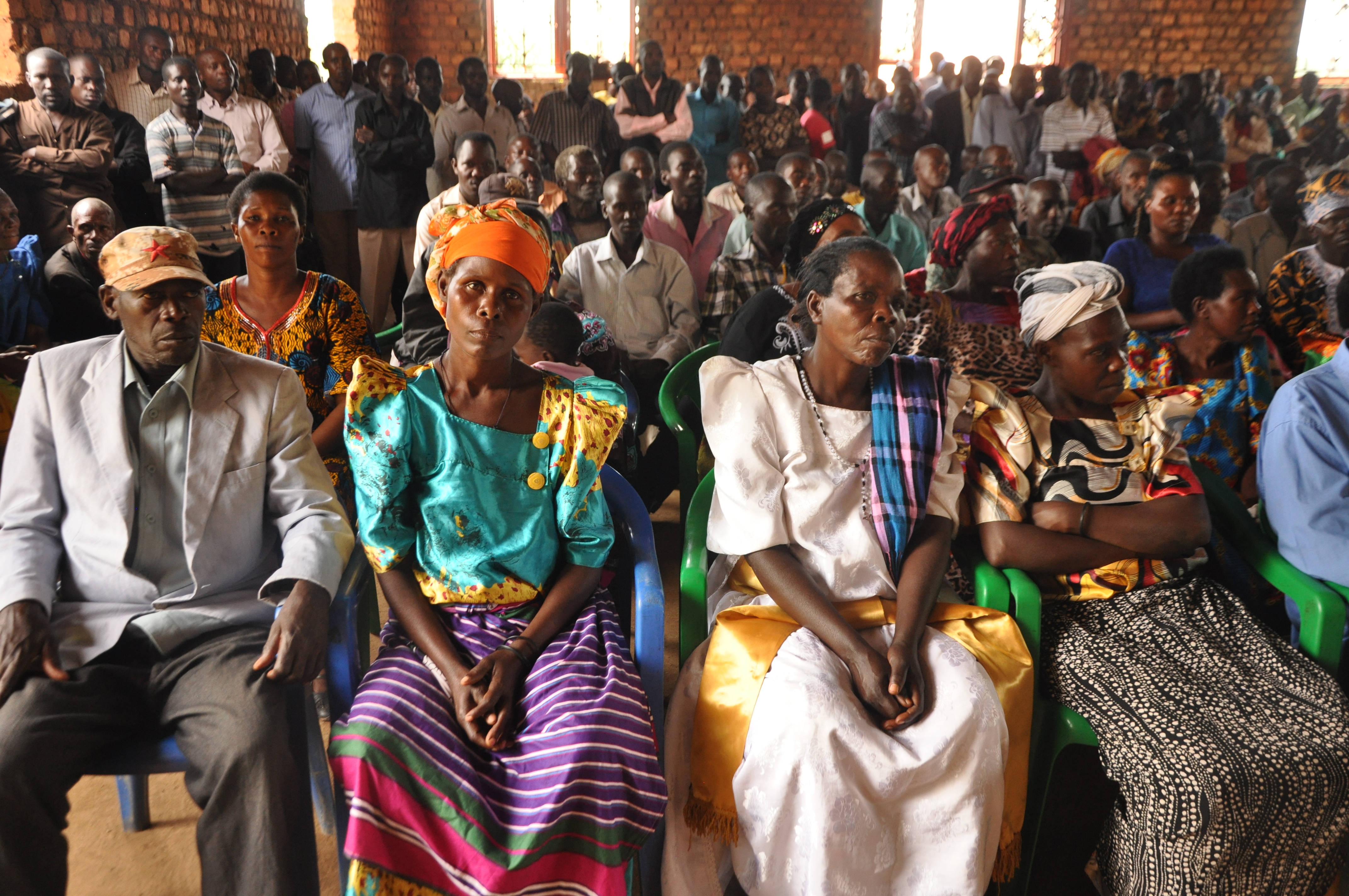 © FIANFür die Kaweri Kaffee-Plantage der Neumann Kaffee Gruppe trieb die ugandische Armee 2001 mehr als 4000 Menschen aus ihren Dörfern; die Vertriebenen kämpfen seither für ihre Rechte.